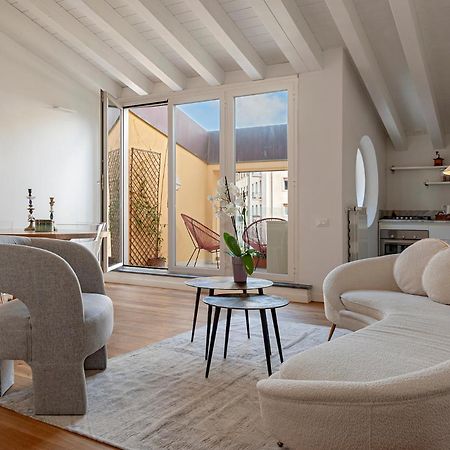Waterfront Balcony I Grani 5 Resort Grand Suite Livorno Exterior foto